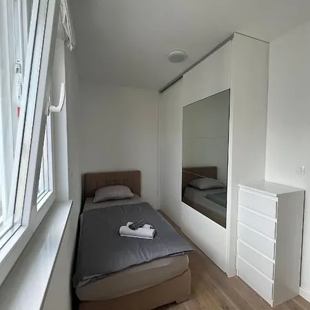 Leon Apartment